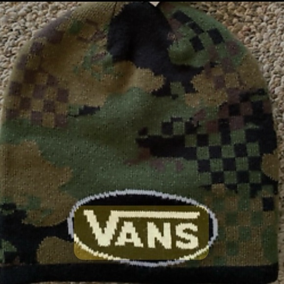 Vans Skoval reversible camo beanie - Picture 1 of 3